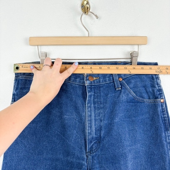 VTG Wrangler Unisex Rigid Denim Jeans Sz 35x32 - Picture 7 of 12